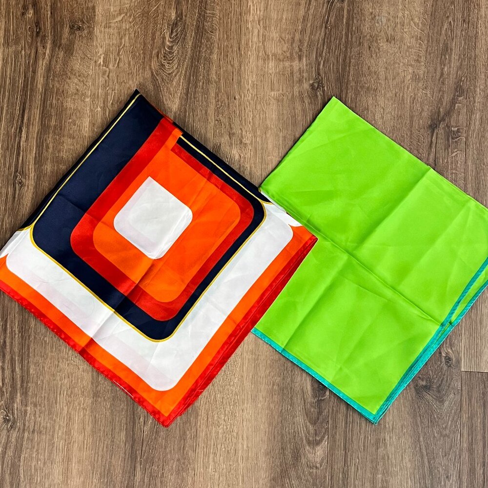 Totes Vintage 1970s Mod Rain Scarves Bundle